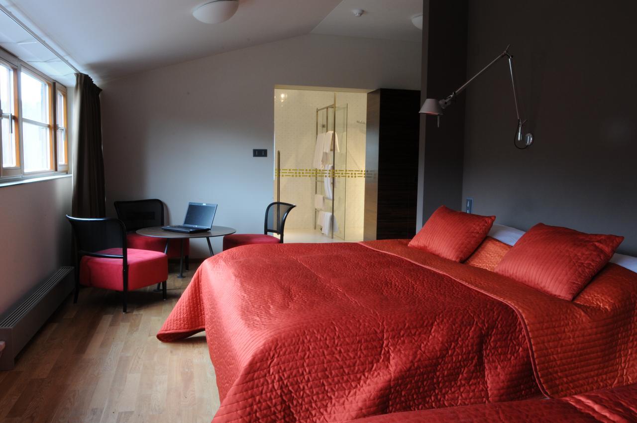 Hotel Kokorin מראה חיצוני תמונה