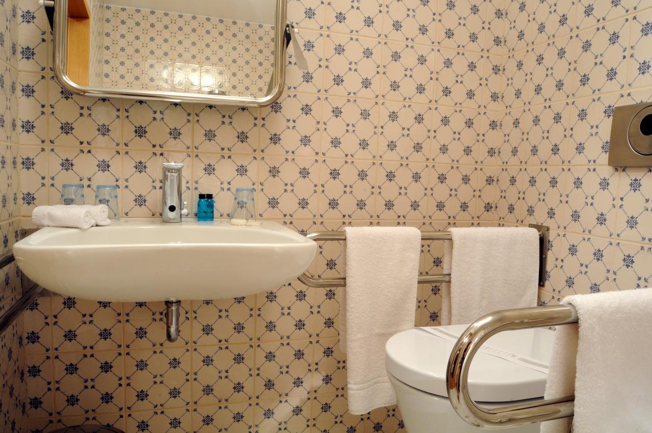 Hotel Kokorin מראה חיצוני תמונה