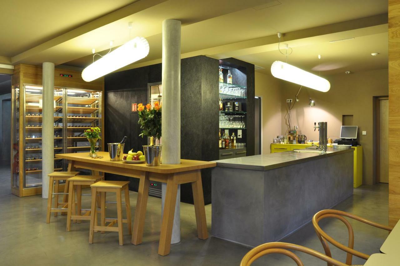 Hotel Kokorin מראה חיצוני תמונה